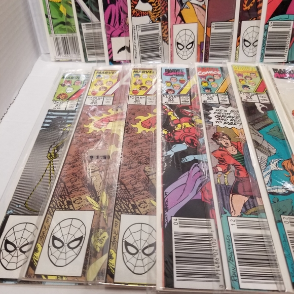 Huge lot 37 Marvel Copper Age Avengers Comic Books - Picture 12 of 16